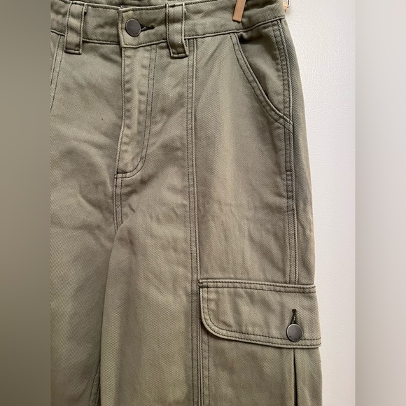 EUC billabong cargo pant - Picture 2 of 3
